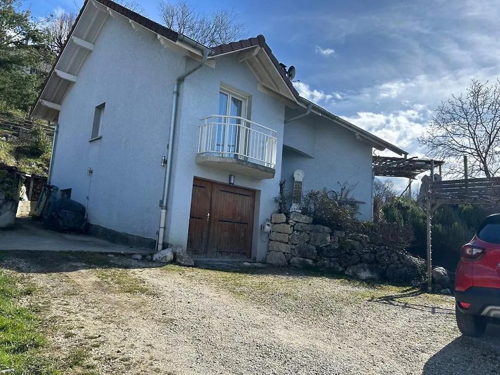 Tiny Gite Le Roscoland A La Marc'Quize, Avec Dortoir Mansarde, Piscine Partagee, A Debordement En Exterieur, Bain Nordique A 38 Degres En Prestation Supplement Sur Reservation Horaire Anticipee 1 Place De Parking Gratuite Sur Place Mouxy