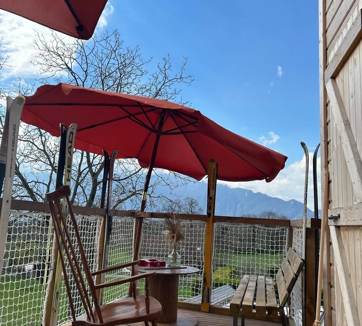 Tiny Gite Le Roscoland A La Marc'Quize, Avec Dortoir Mansarde, Piscine Partagee, A Debordement En Exterieur, Bain Nordique A 38 Degres En Prestation Supplement Sur Reservation Horaire Anticipee 1 Place De Parking Gratuite Sur Place Mouxy Holiday home